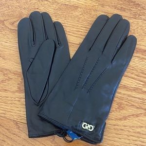 Cole Hann black leather gloves